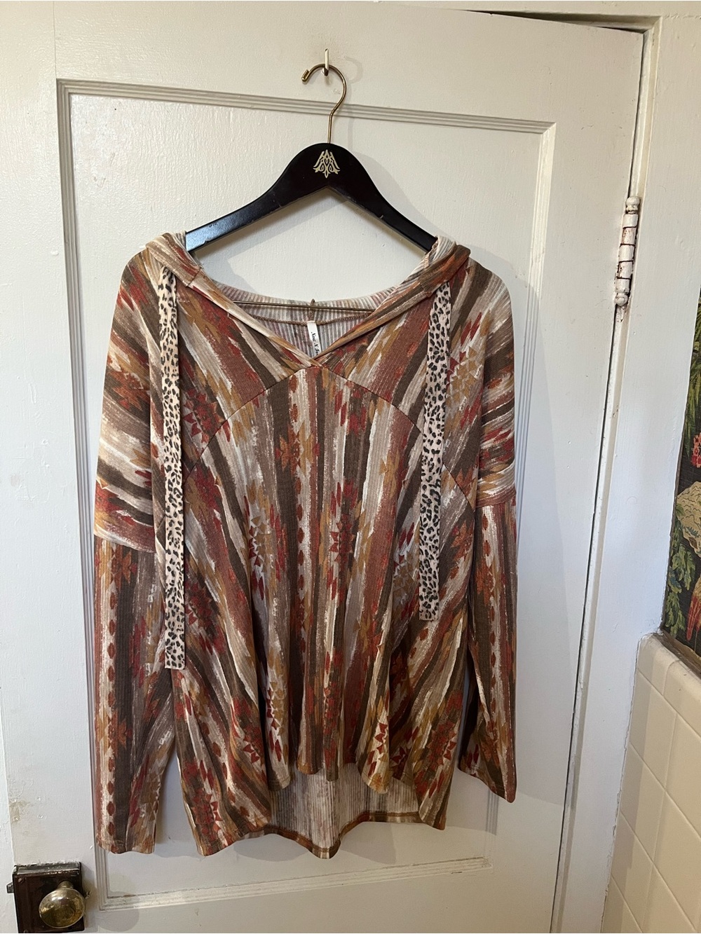 NEW - NOW N FOREVER Womens Aztec Southwest Hoodie Medium M Leopard Drawstring